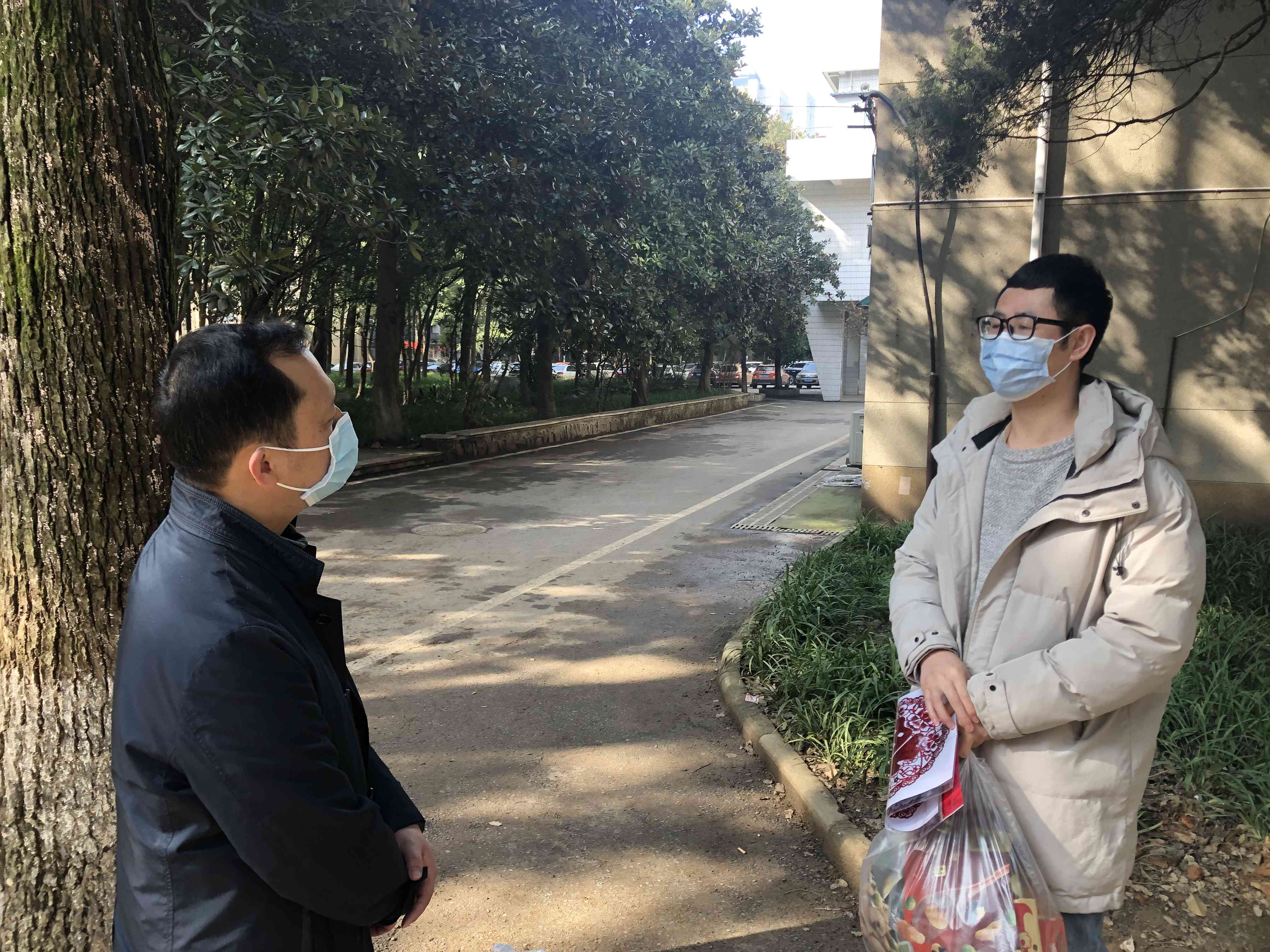 1612856278389781.jpg betway必威走访慰问图片1.jpg